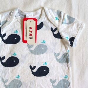 NEW patpat blue whale print cotton short sleeve bodysuit diaper shirt 6-9 months